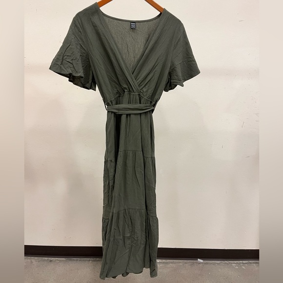 💗 Green Mock Wrap Dress - Picture 1 of 4